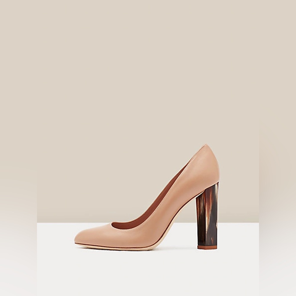 DIANE VON FURSTENBERG Santana Leather Pumps In Nude, Size 7.5 - Picture 2 of 8